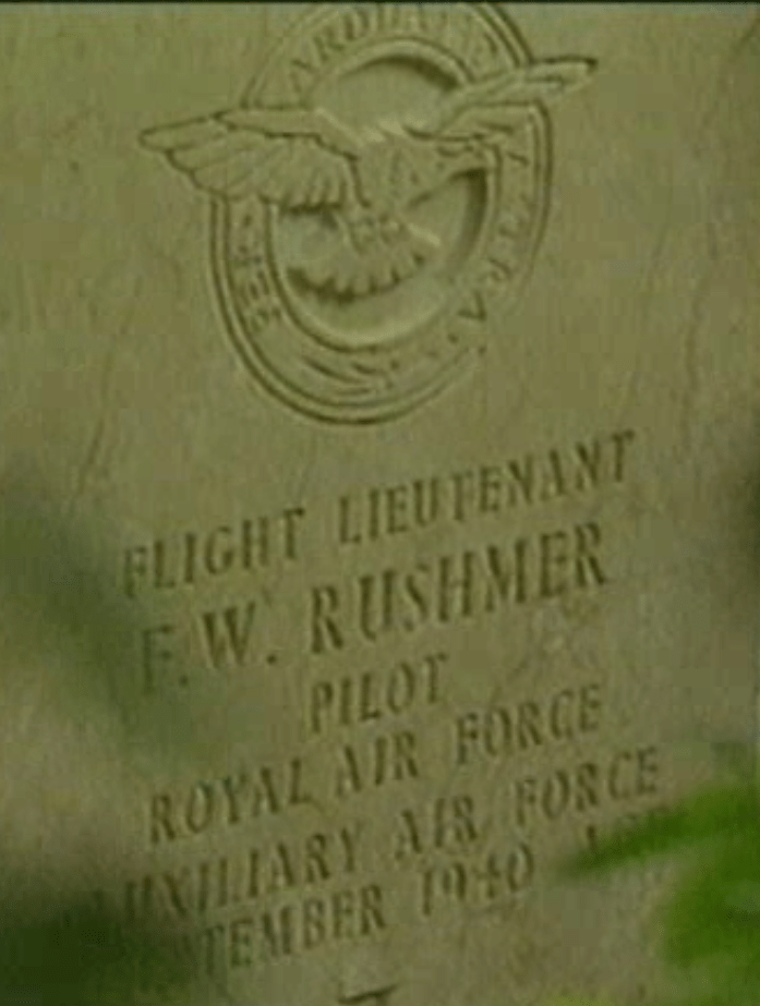 Flt Lt Freddie Rushmer Headstone