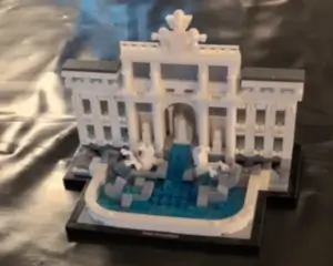 Lego Trevi Fountain